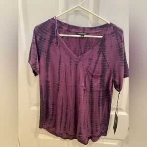 Rock & Republic short sleeve top. Size L